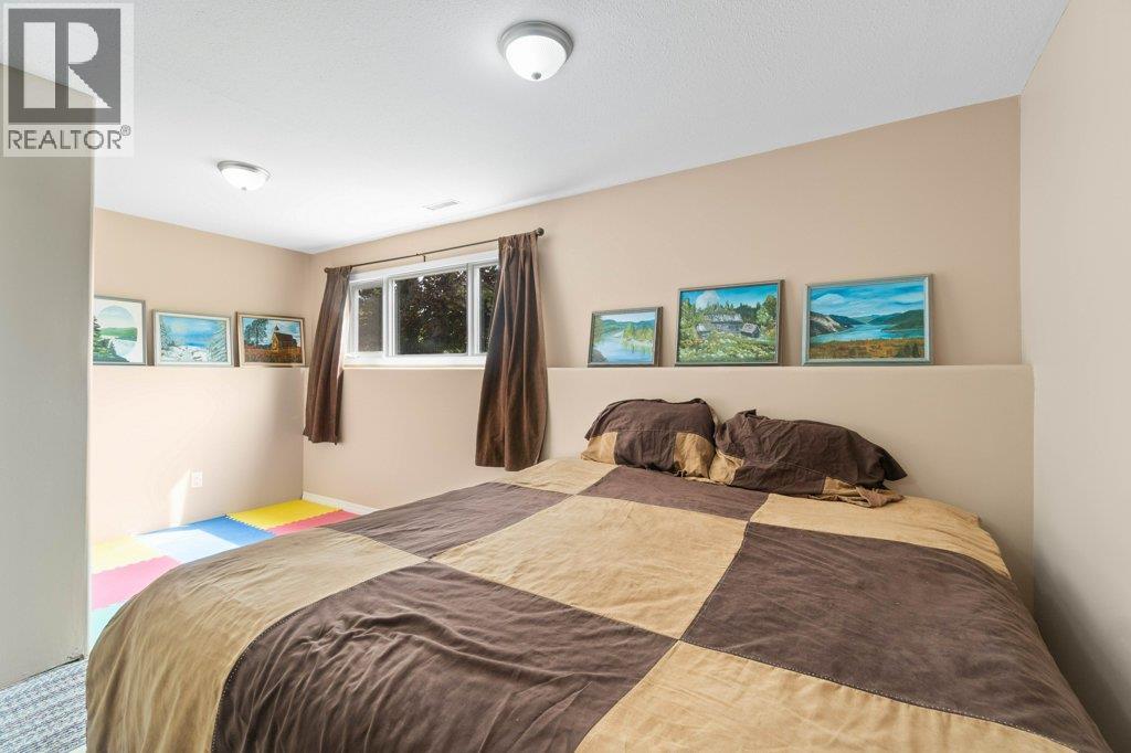 4501 44 Avenue NW, Salmon Arm