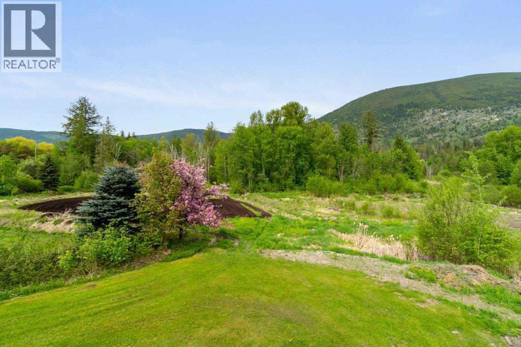 4501 44 Avenue NW, Salmon Arm