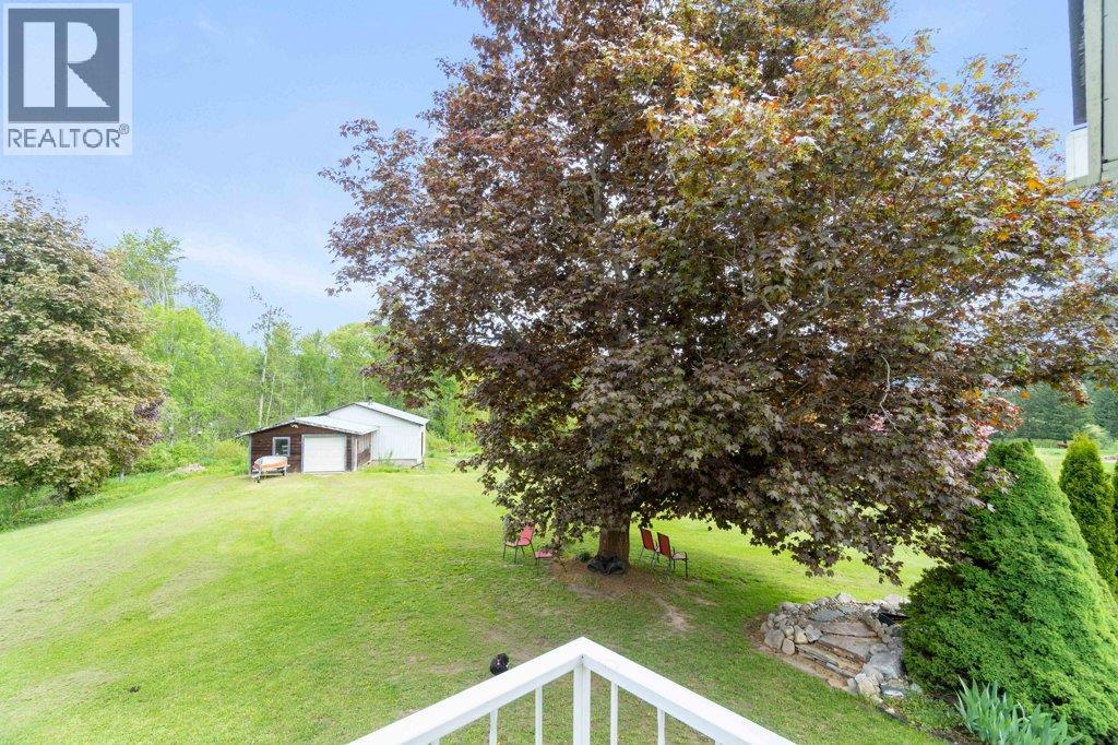 4501 44 Avenue NW, Salmon Arm