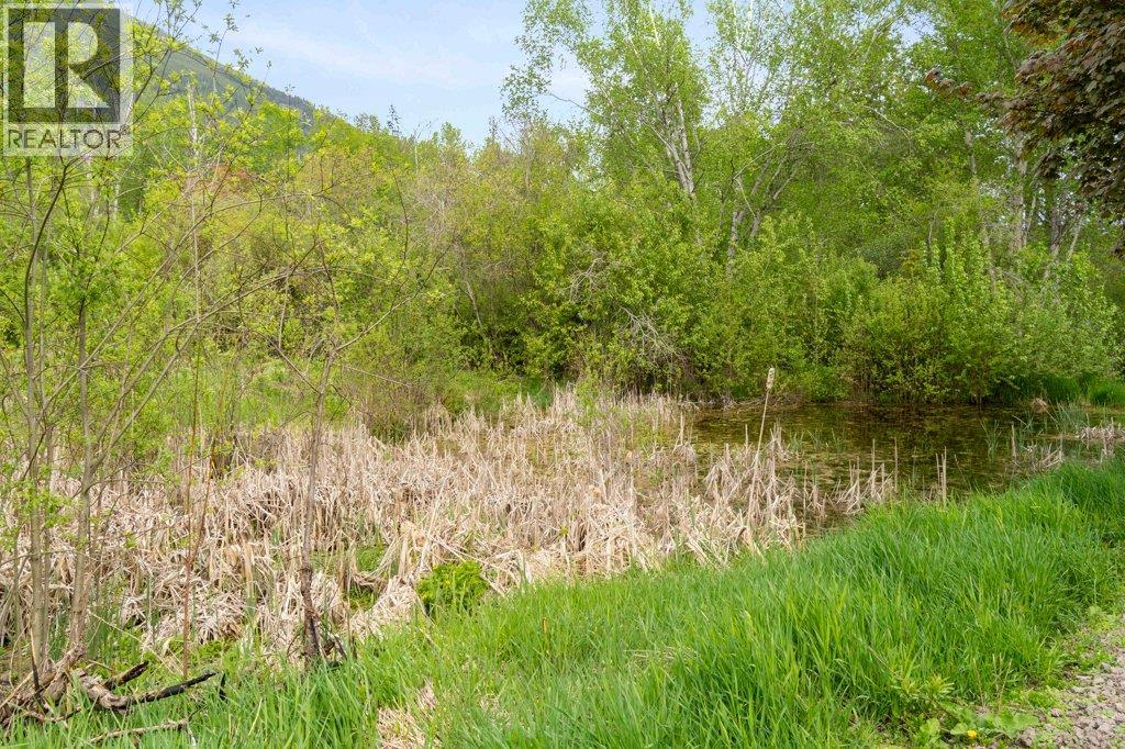 4501 44 Avenue NW, Salmon Arm