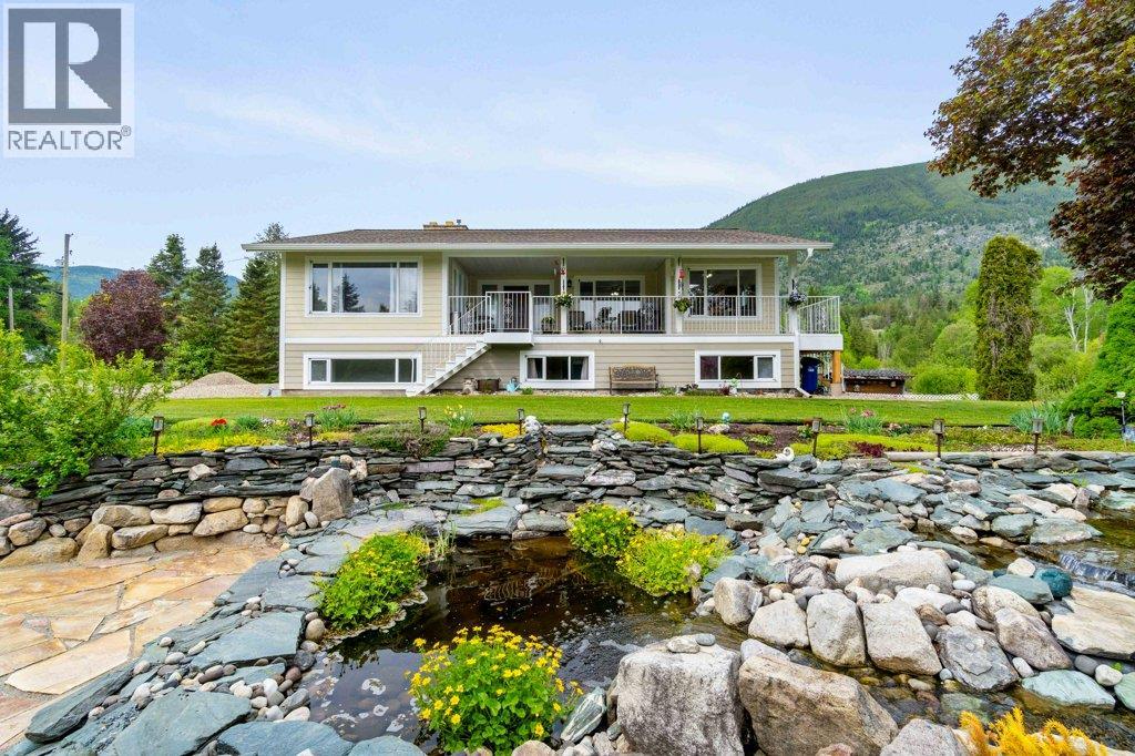 4501 44 Avenue NW, Salmon Arm