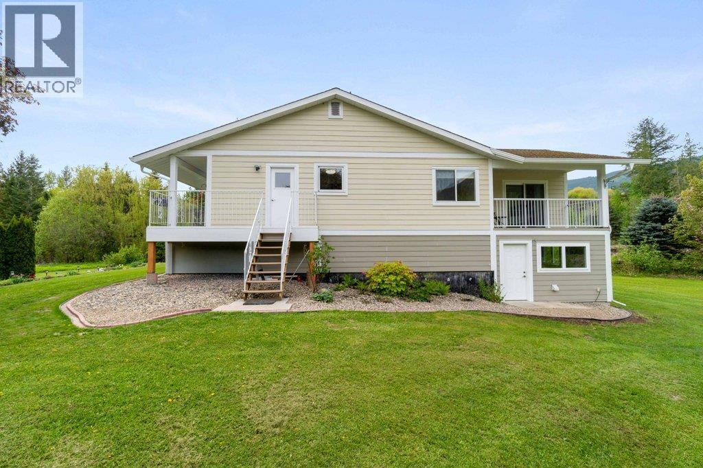 4501 44 Avenue NW, Salmon Arm