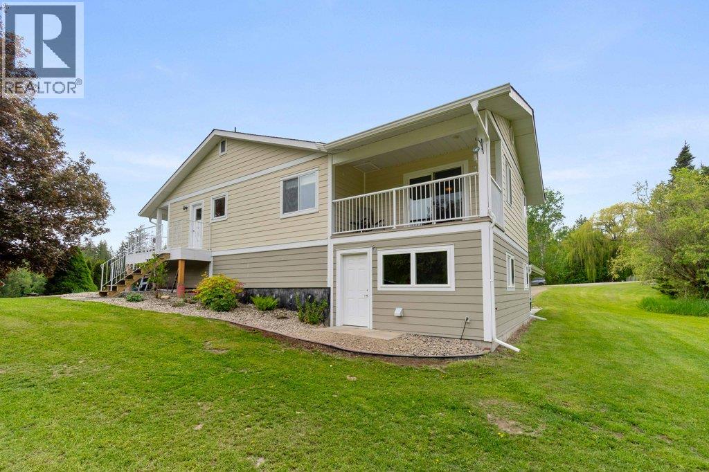 4501 44 Avenue NW, Salmon Arm