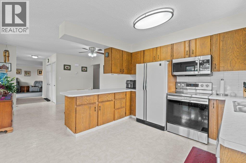 4501 44 Avenue NW, Salmon Arm