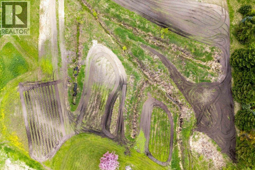 4501 44 Avenue NW, Salmon Arm