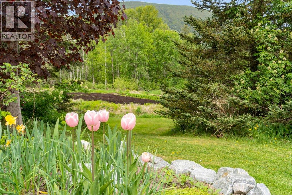 4501 44 Avenue NW, Salmon Arm