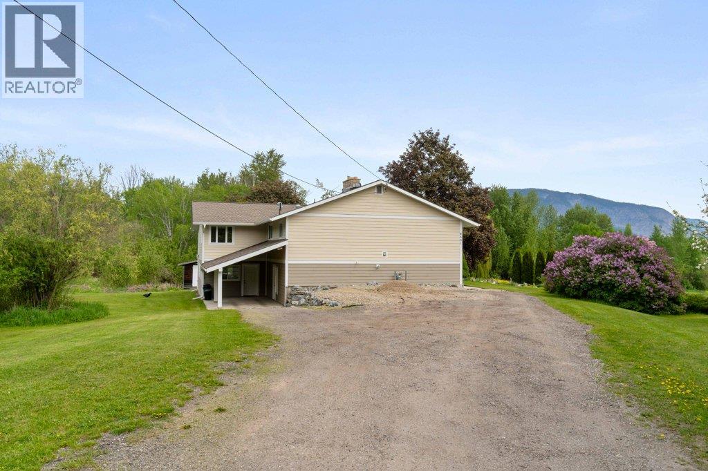 4501 44 Avenue NW, Salmon Arm
