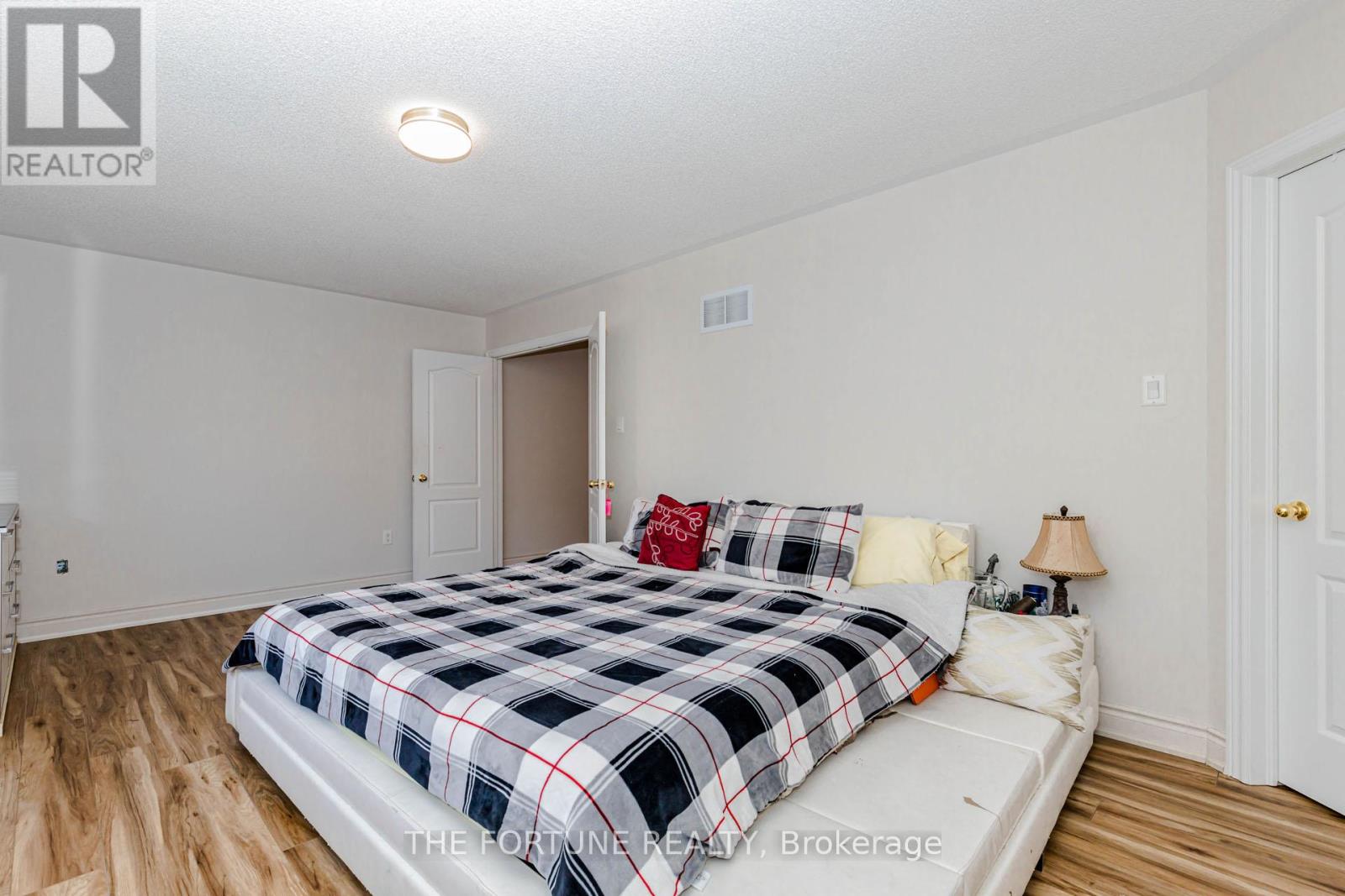 30 CEDARSPRINGS WAY - 30
