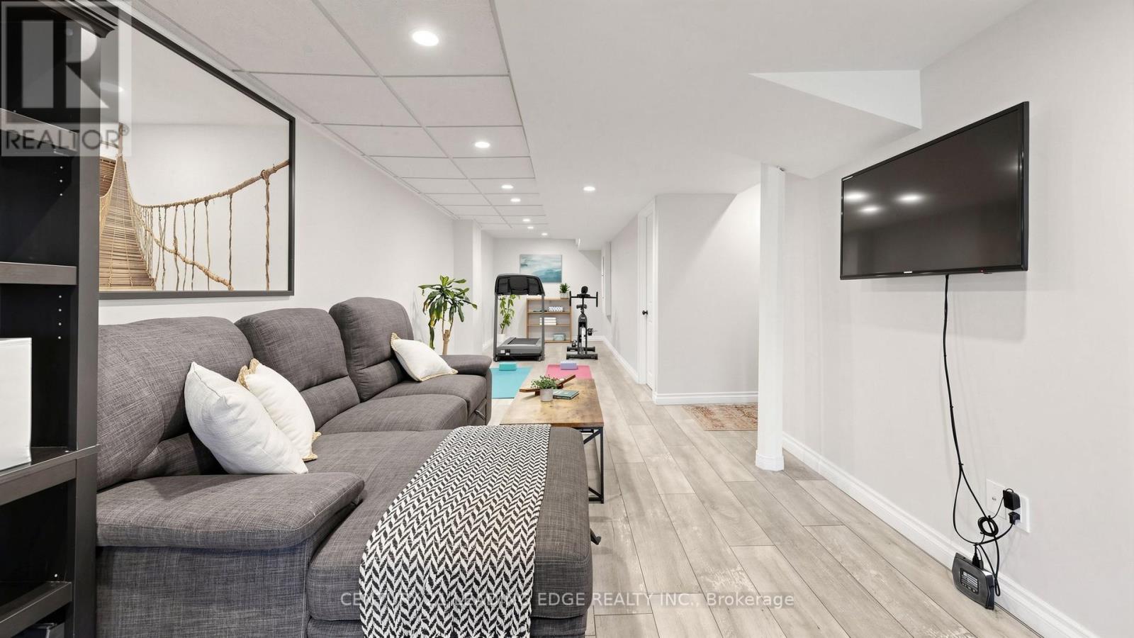 131 HAMMILL HEIGHTS STREET - 37