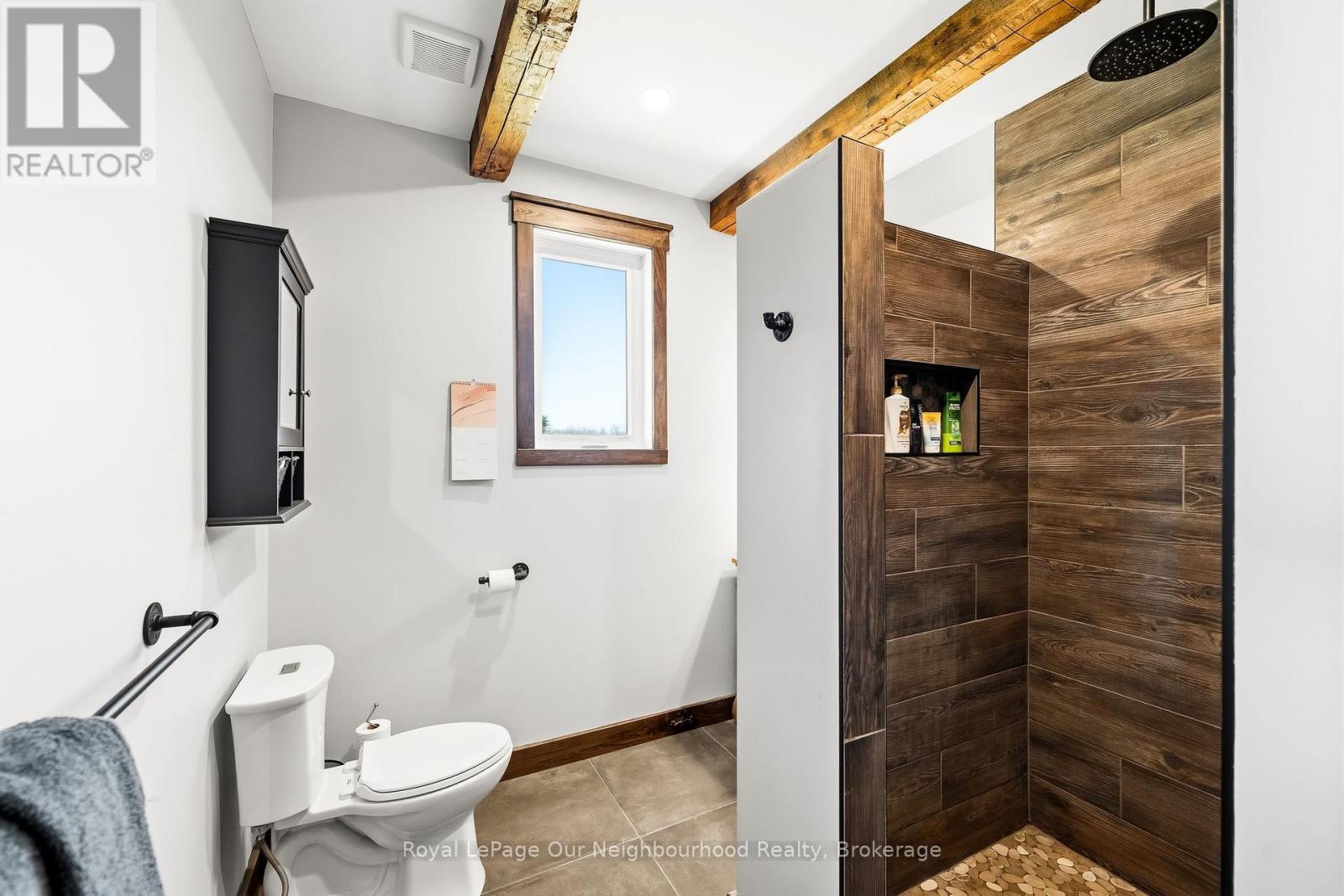 63 HANSEN ROAD - 30