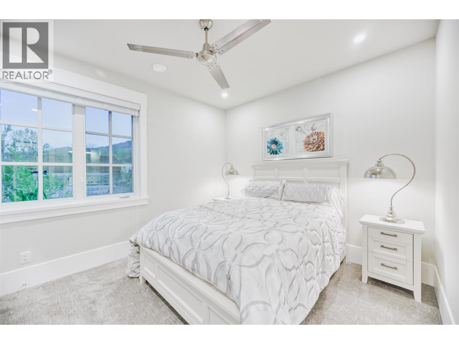 9413 SPARTAN Drive, Osoyoos