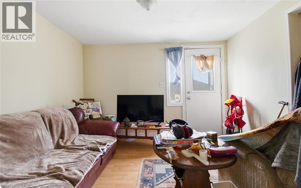 307 S WALLACE Avenue S - 29