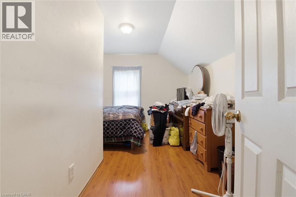 307 S WALLACE Avenue S - 34
