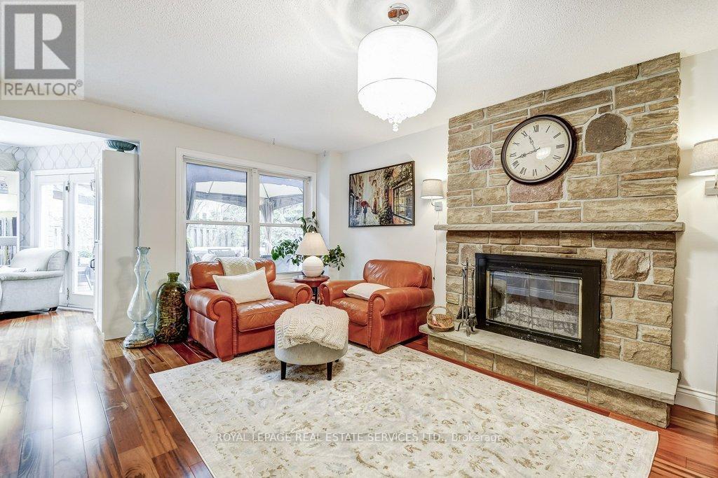 1279 OLD ENGLISH LANE - 10