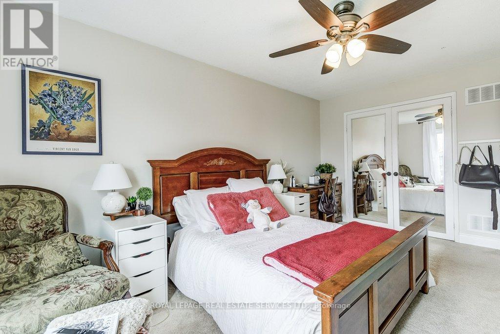 1279 OLD ENGLISH LANE - 25