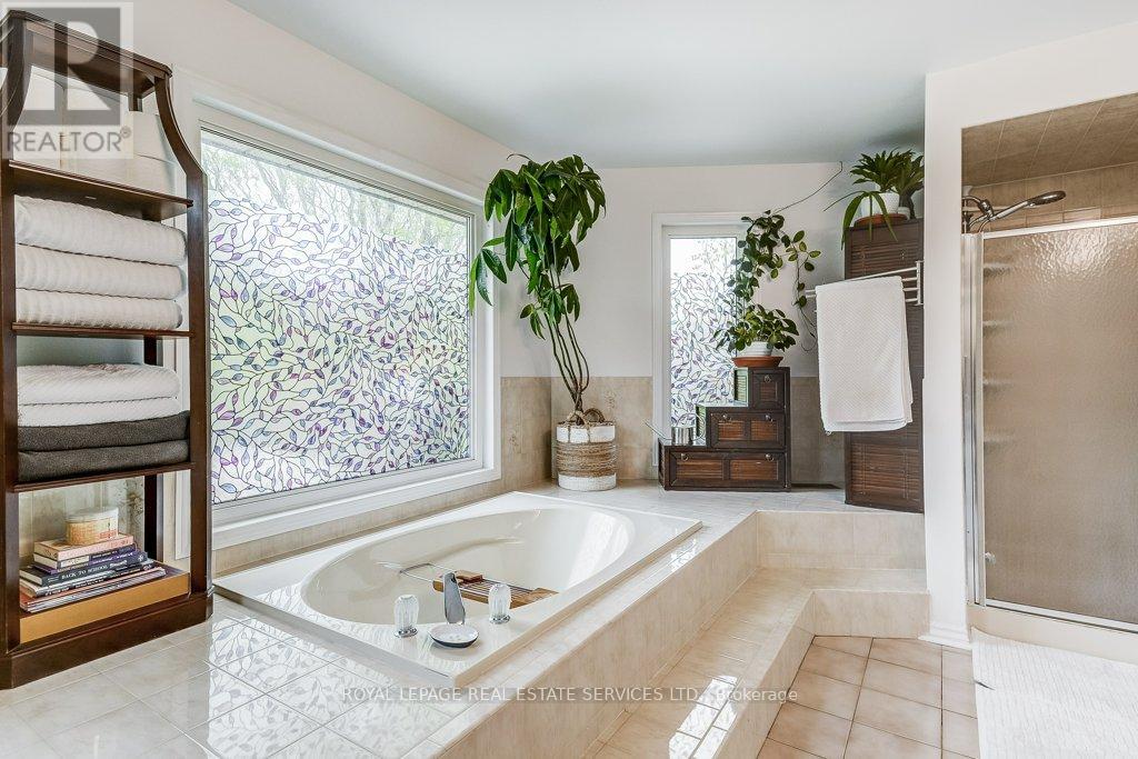 1279 OLD ENGLISH LANE - 34