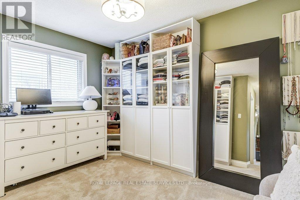 1279 OLD ENGLISH LANE - 35