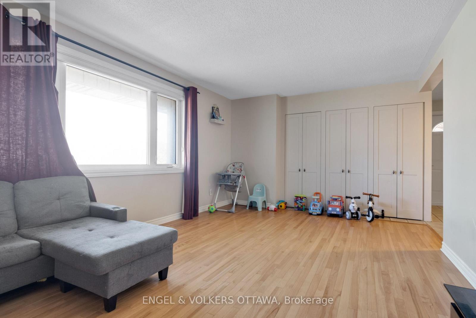 1311 S AVENUE - 7
