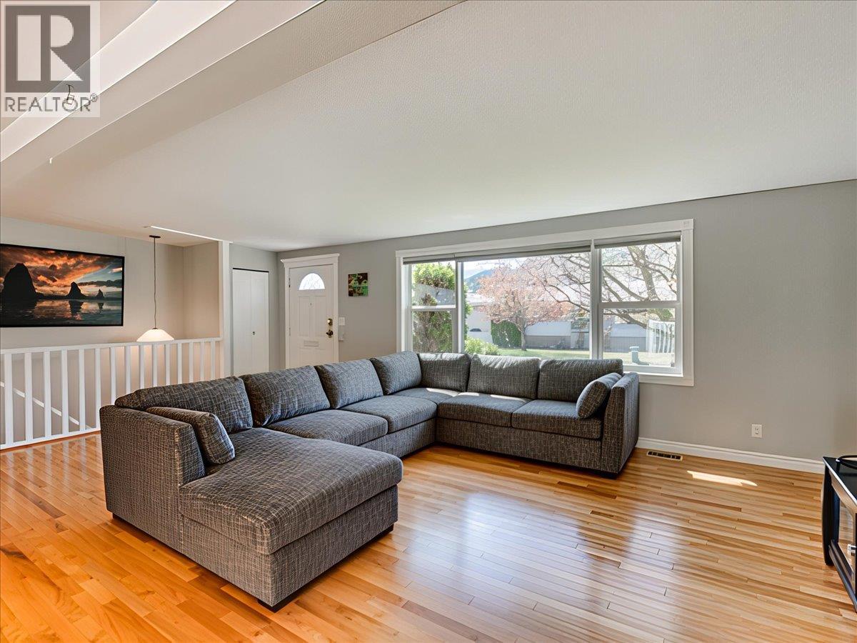 3833 DOGWOOD Drive, Trail