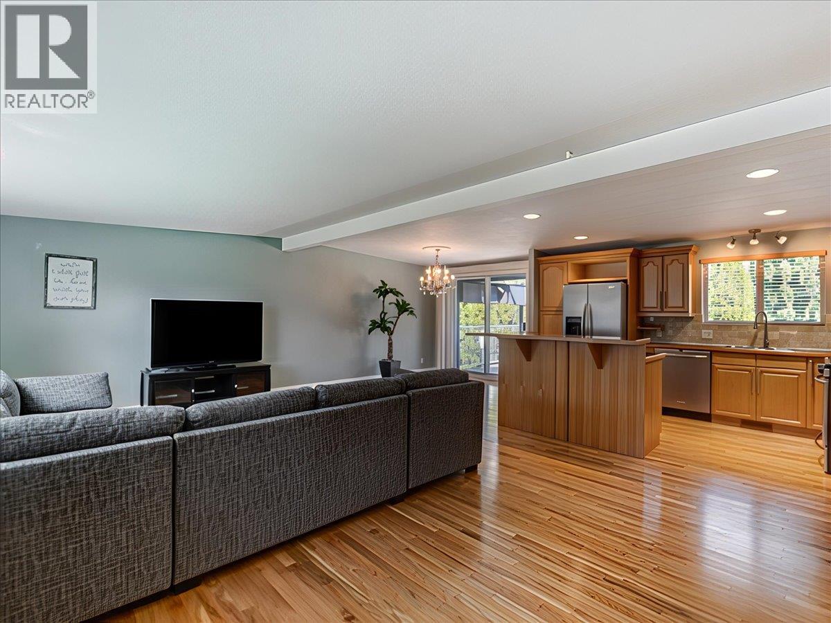 3833 DOGWOOD Drive, Trail