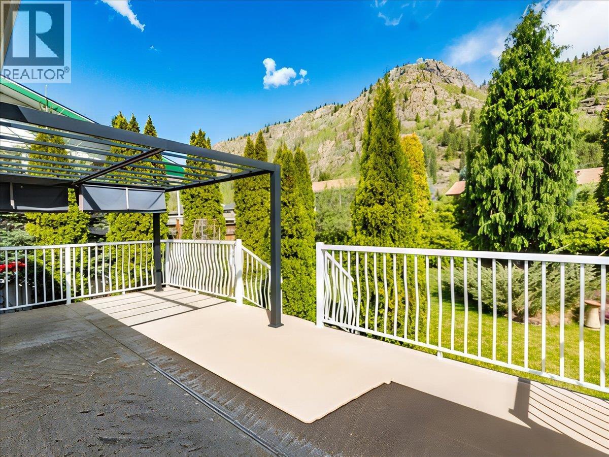 3833 DOGWOOD Drive, Trail