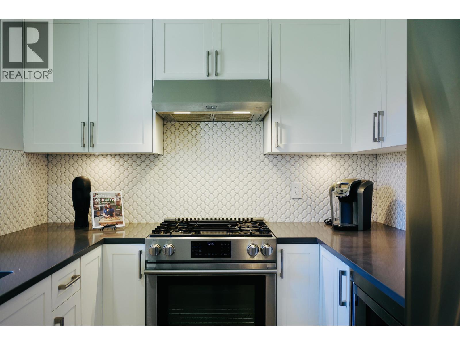 #32-7180 LECHOW Street, Richmond