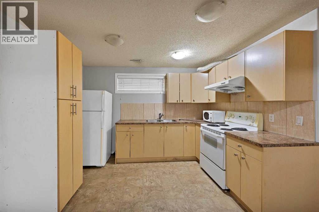 107 Taravista Street NE — photo 33