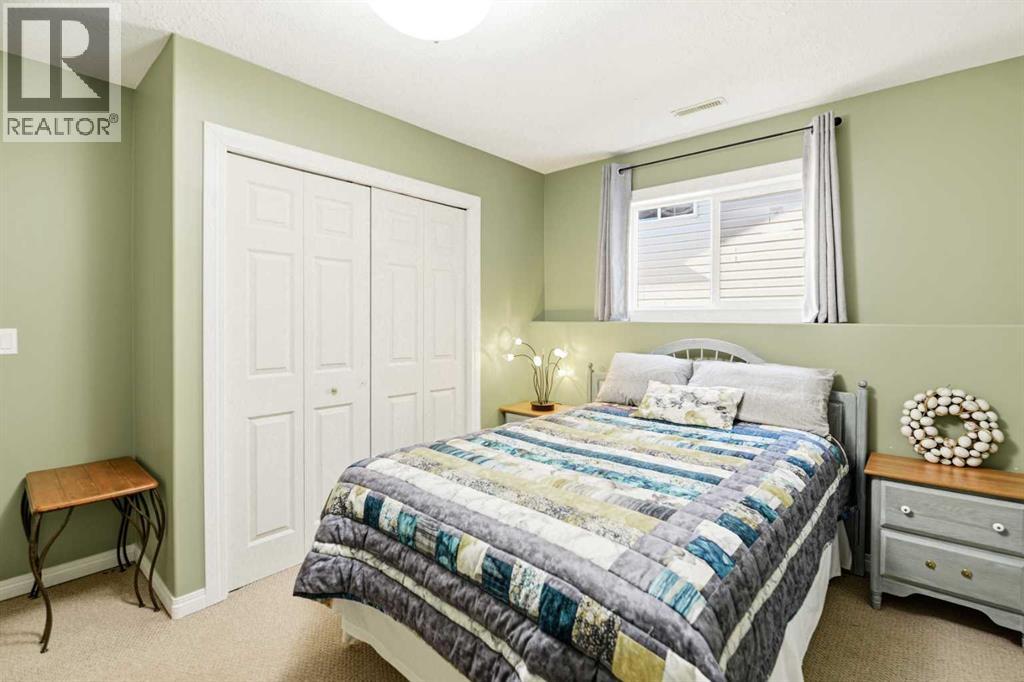 60 Garden Road, Lacombe