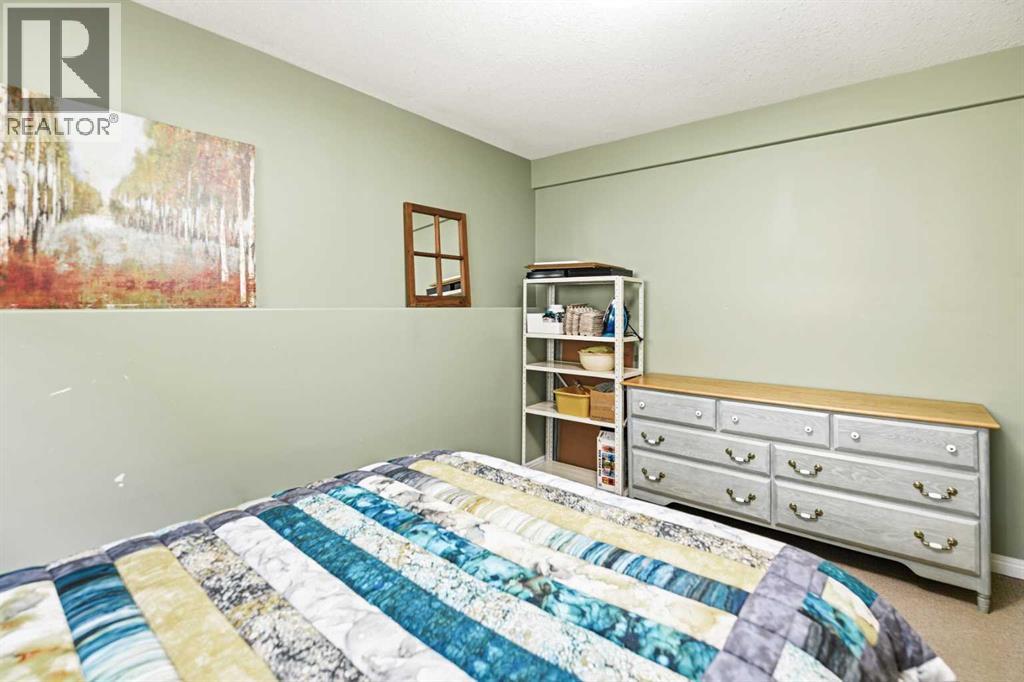 60 Garden Road, Lacombe