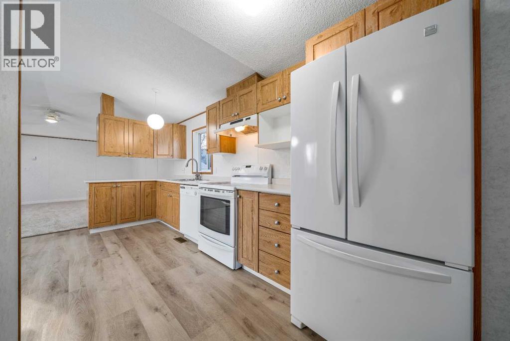 103 1 Avenue E — photo 9