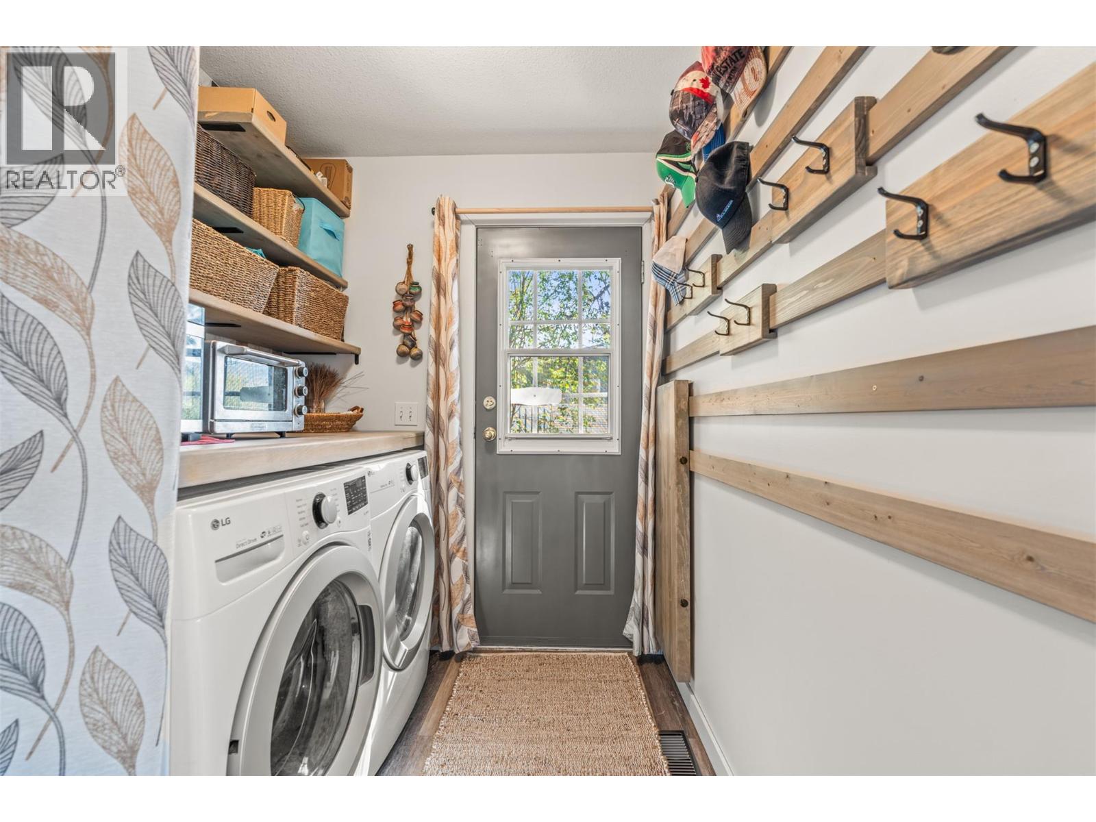  4138 4th Avenue, Peachland