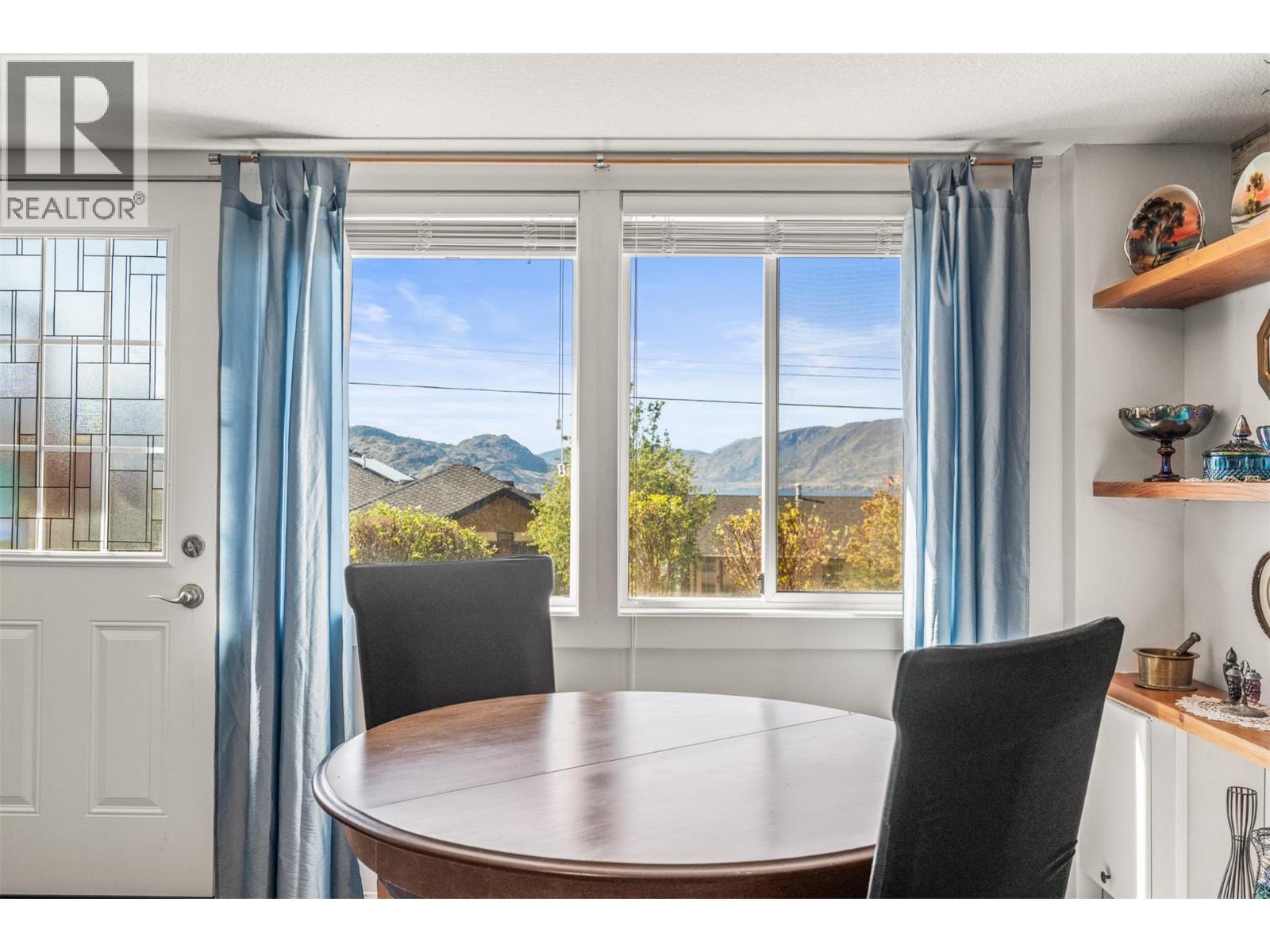  4138 4th Avenue, Peachland