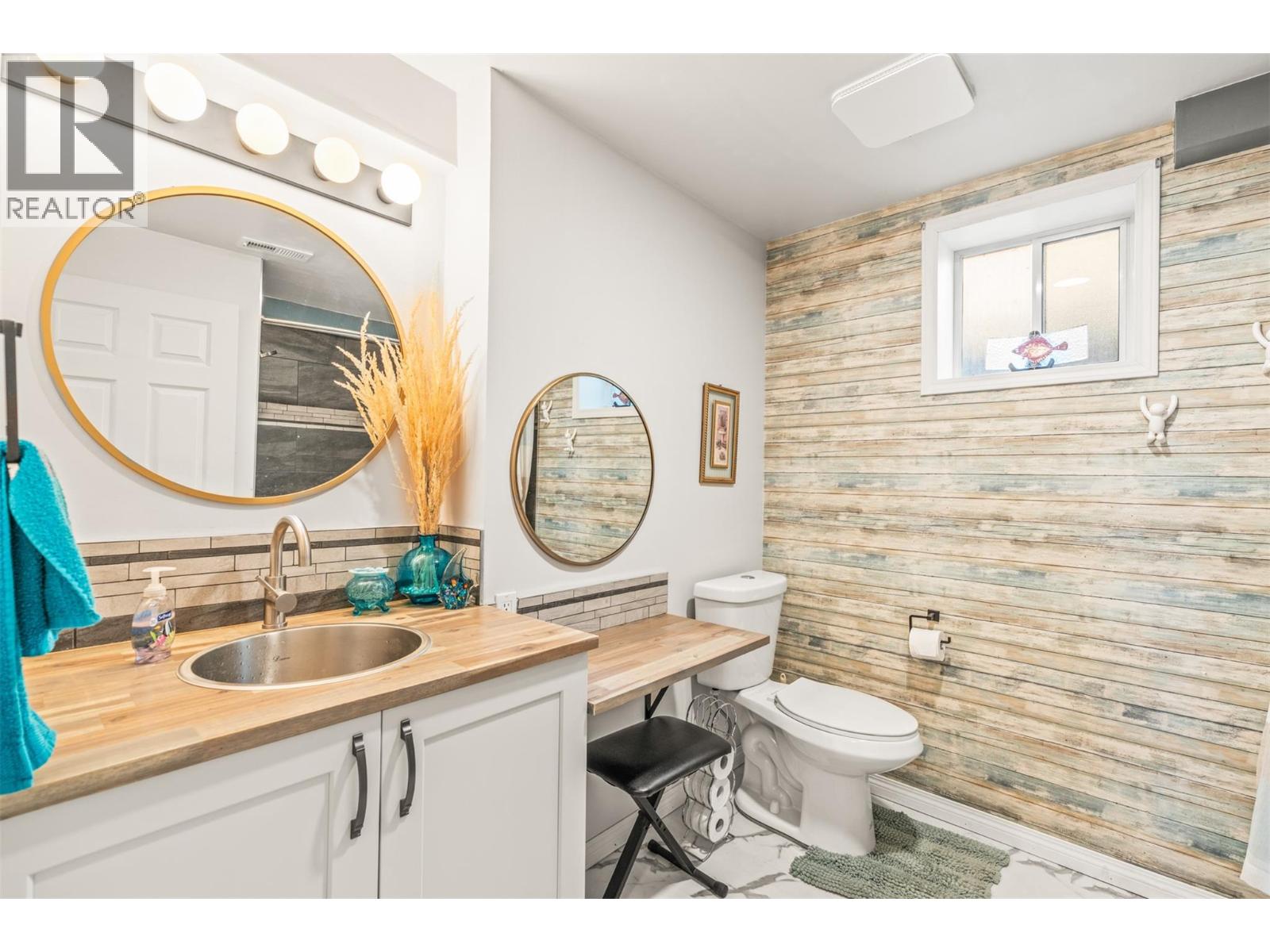  4138 4th Avenue, Peachland