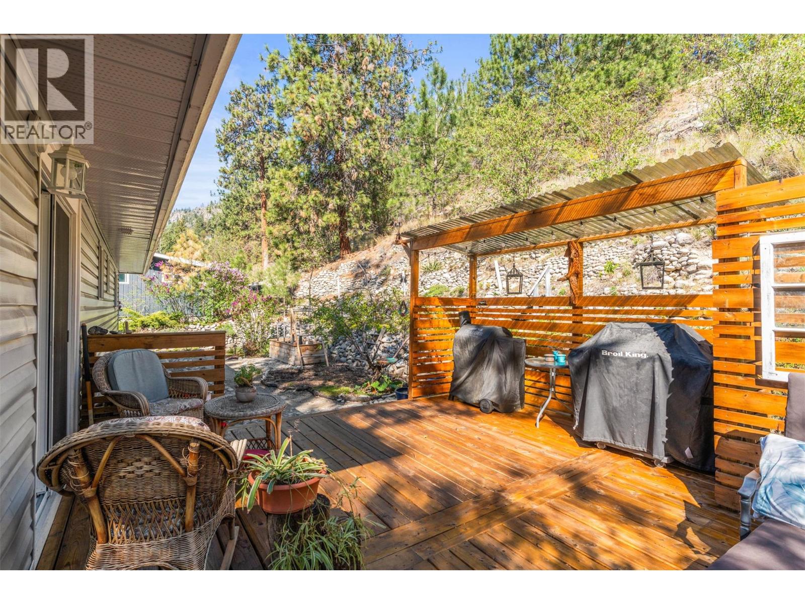  4138 4th Avenue, Peachland