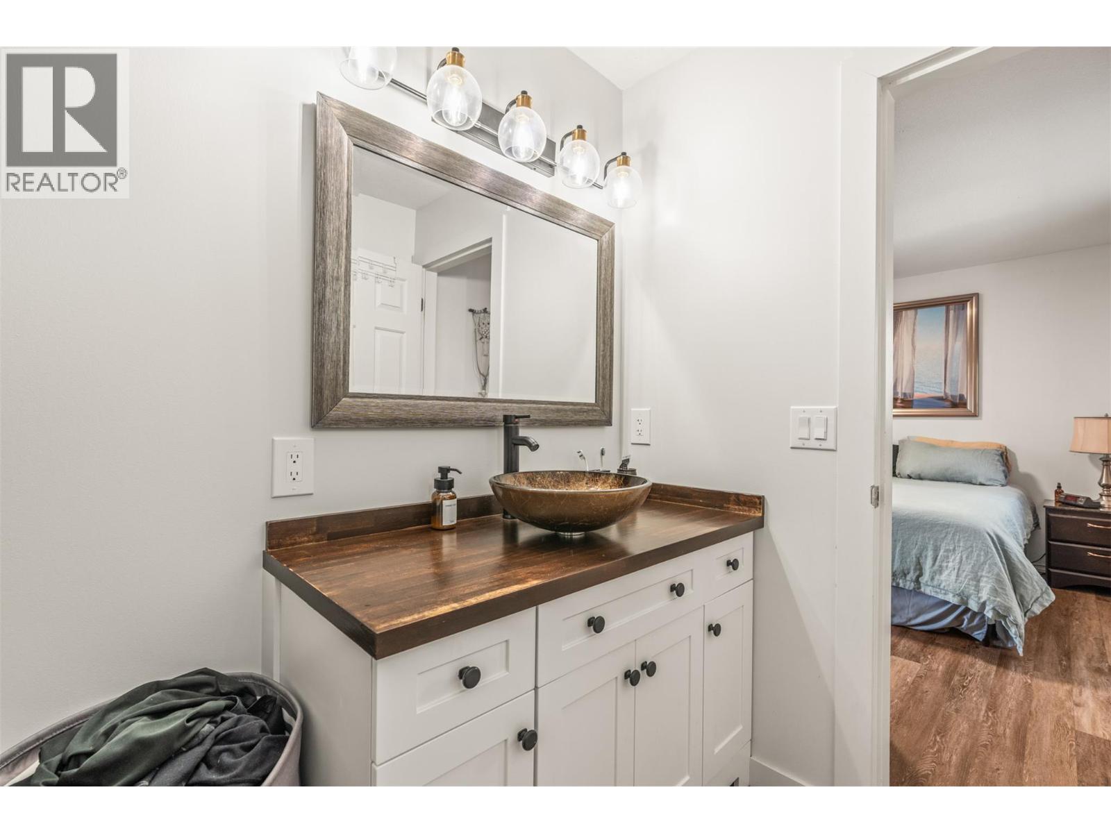  4138 4th Avenue, Peachland