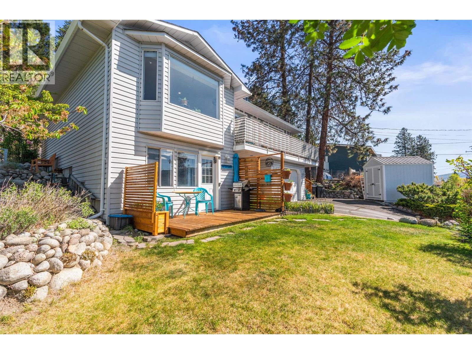  4138 4th Avenue, Peachland