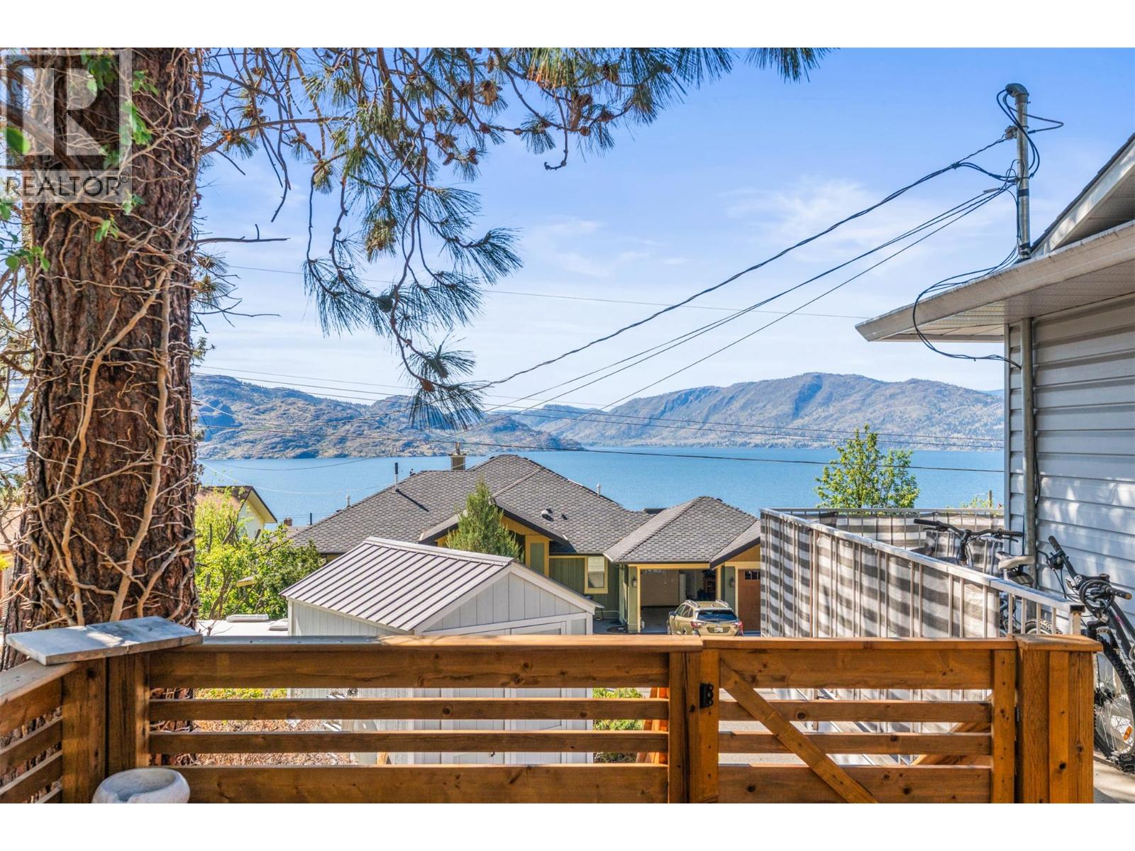  4138 4th Avenue, Peachland