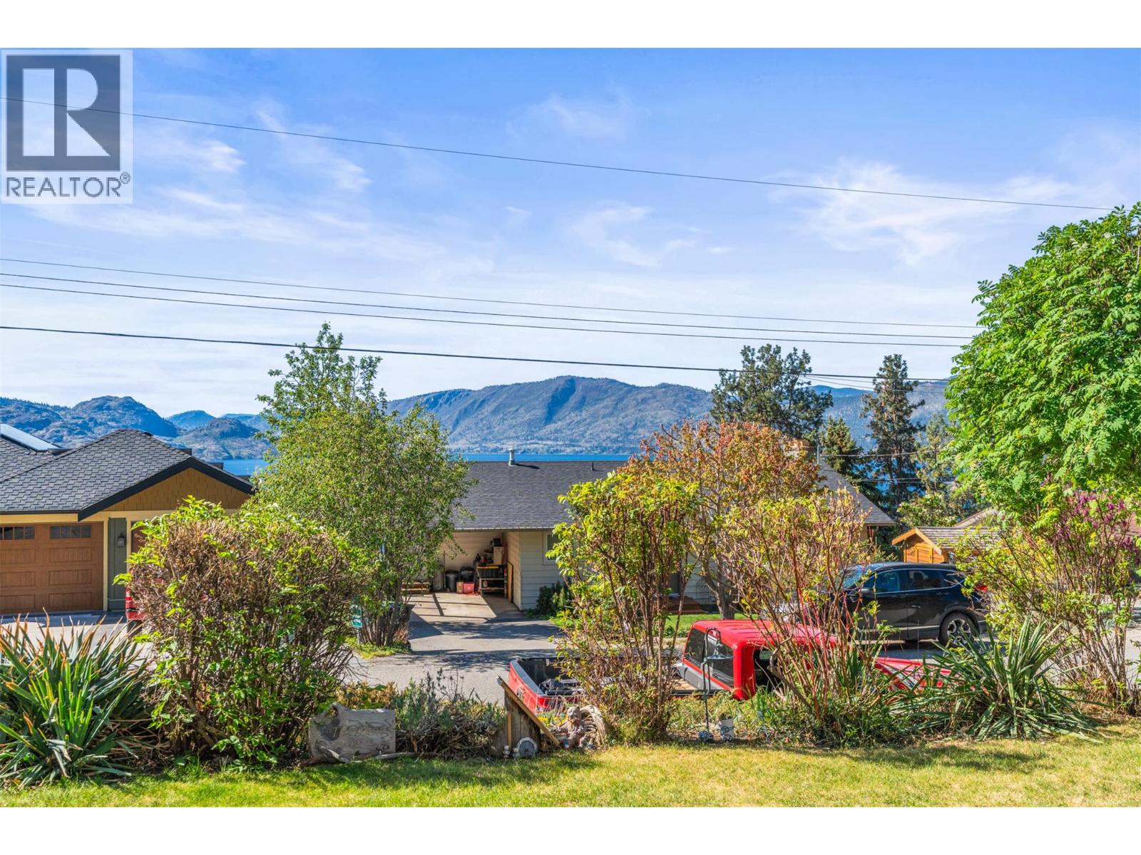  4138 4th Avenue, Peachland