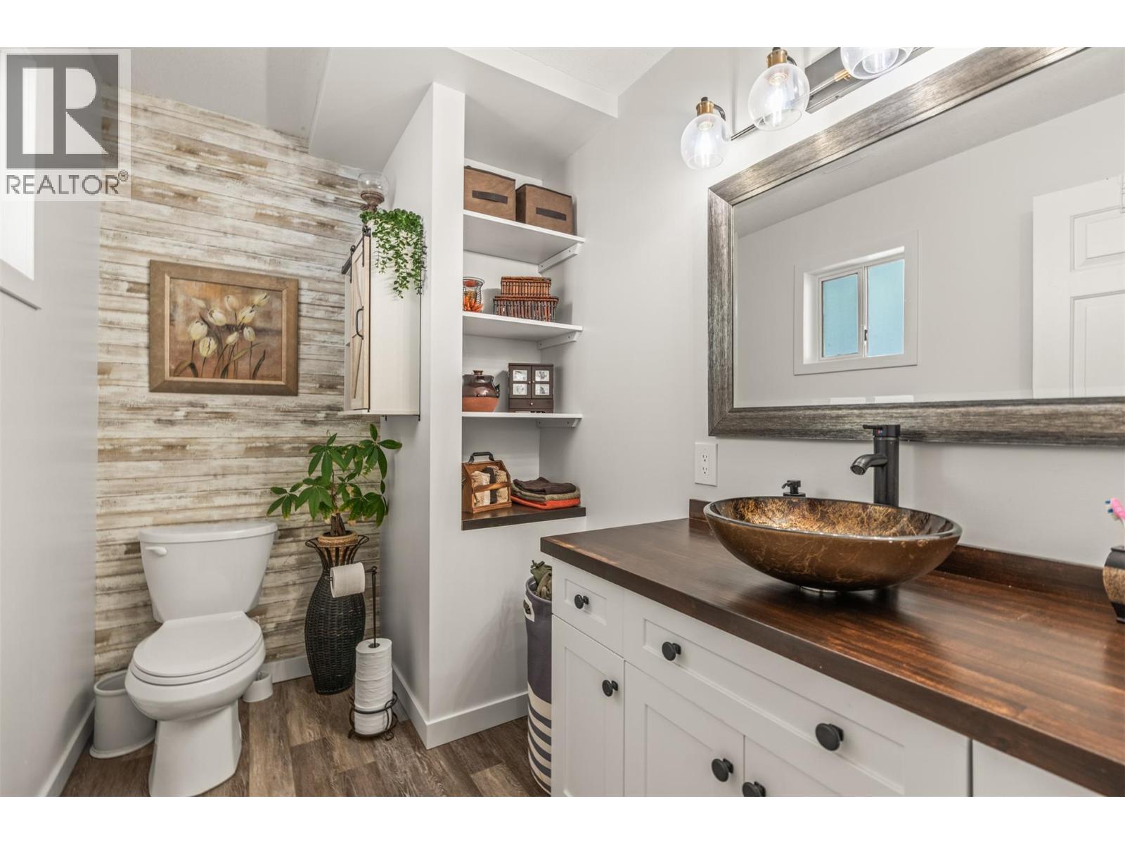  4138 4th Avenue, Peachland