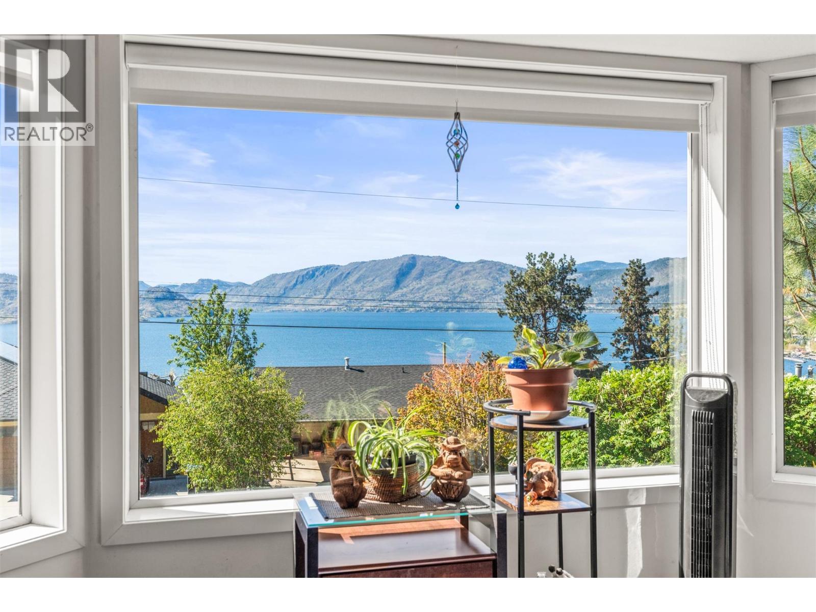  4138 4th Avenue, Peachland