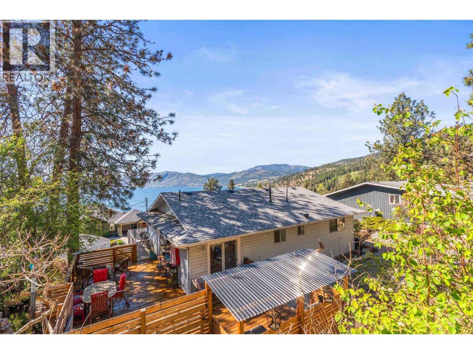  4138 4th Avenue, Peachland