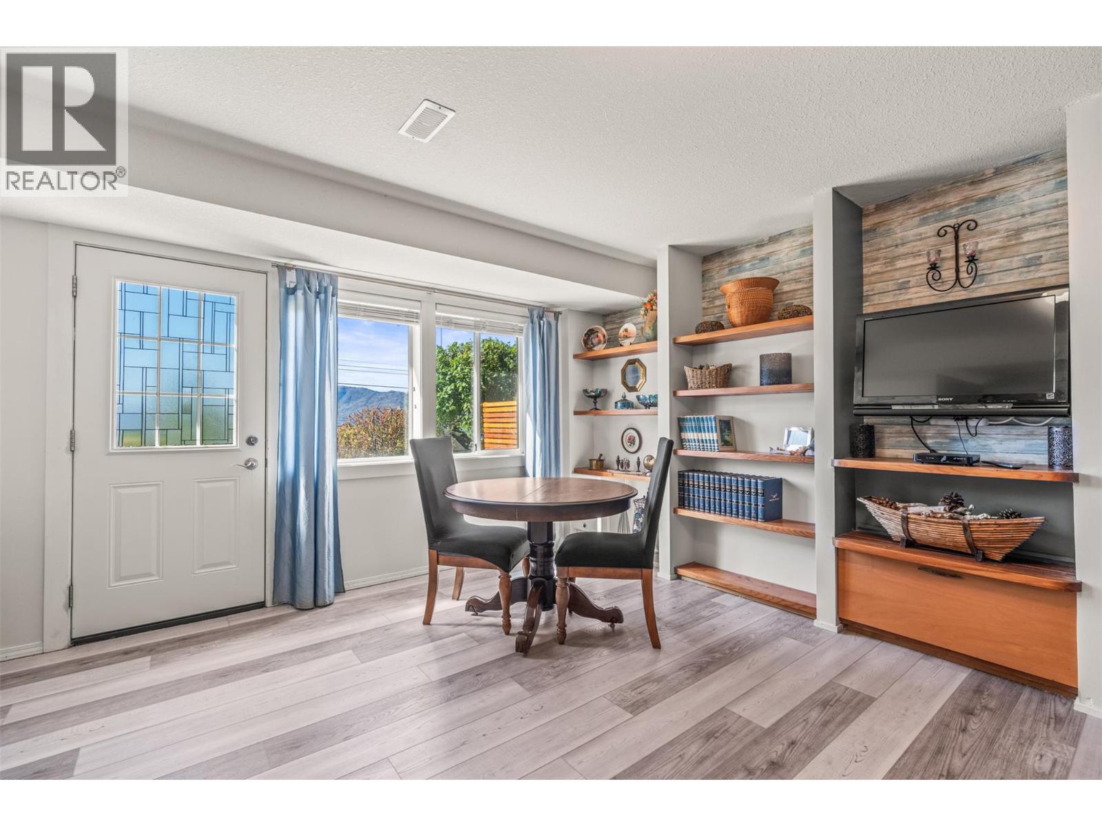  4138 4th Avenue, Peachland