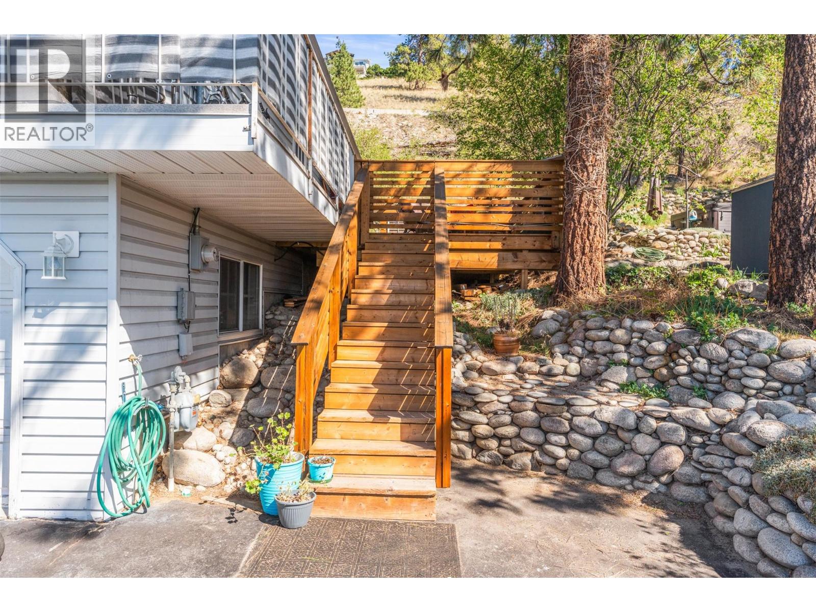  4138 4th Avenue, Peachland