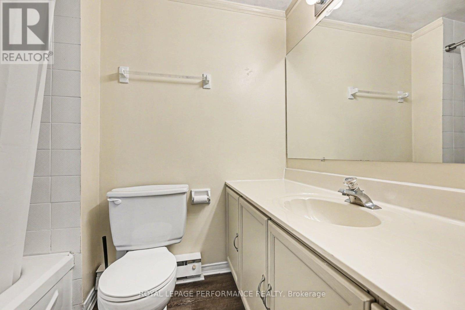 #217 8 TERRACE DRIVE - 16