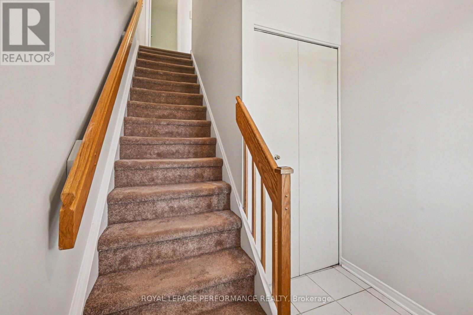 #217 8 TERRACE DRIVE - 17
