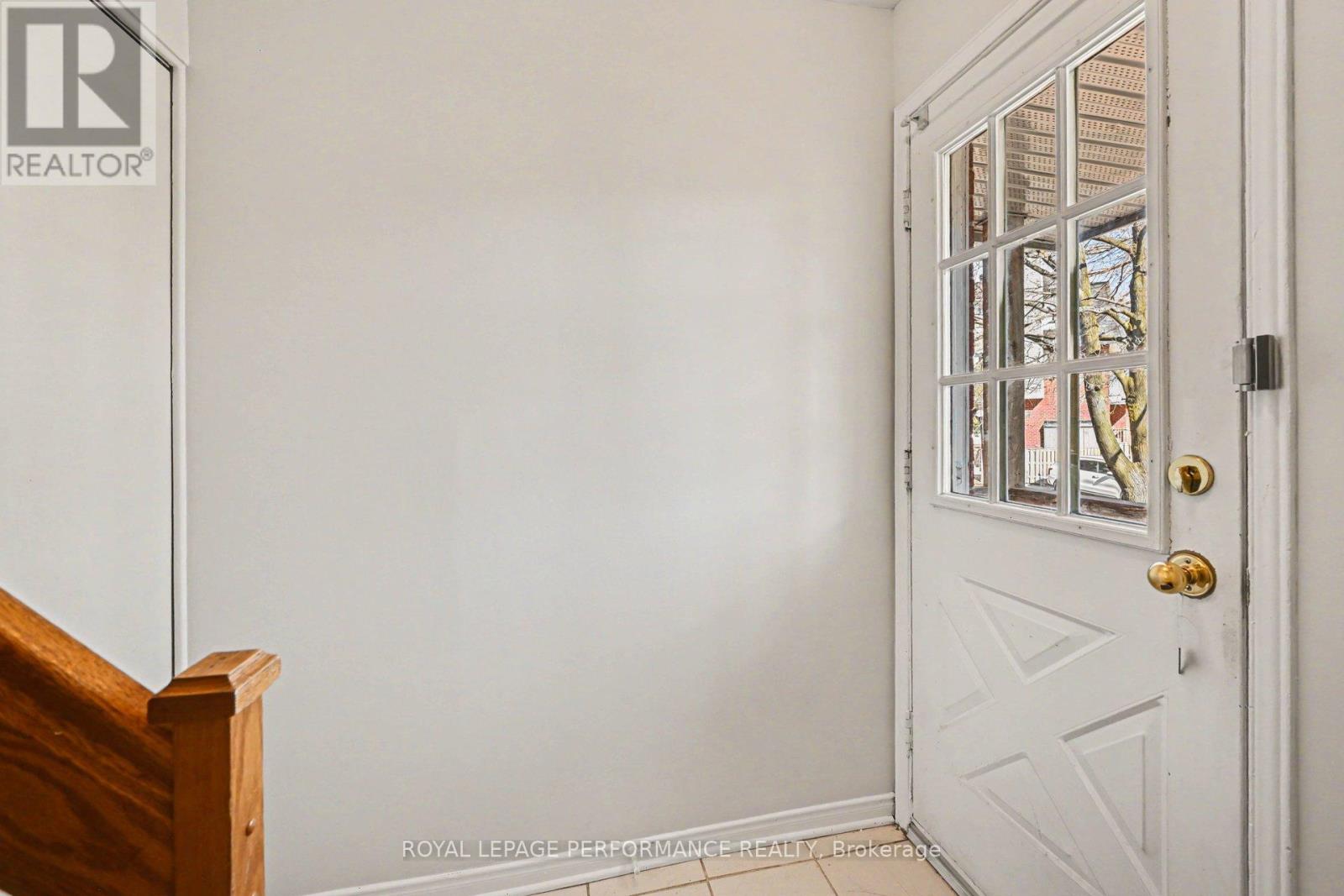 #217 8 TERRACE DRIVE - 18