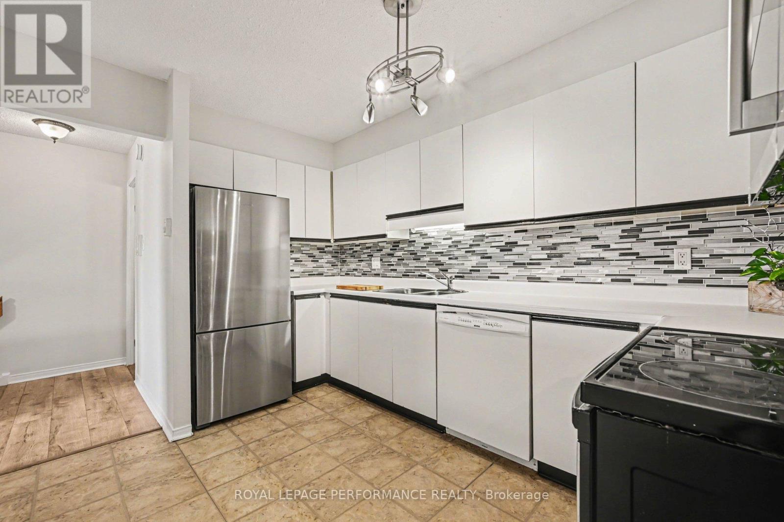 #217 8 TERRACE DRIVE - 7