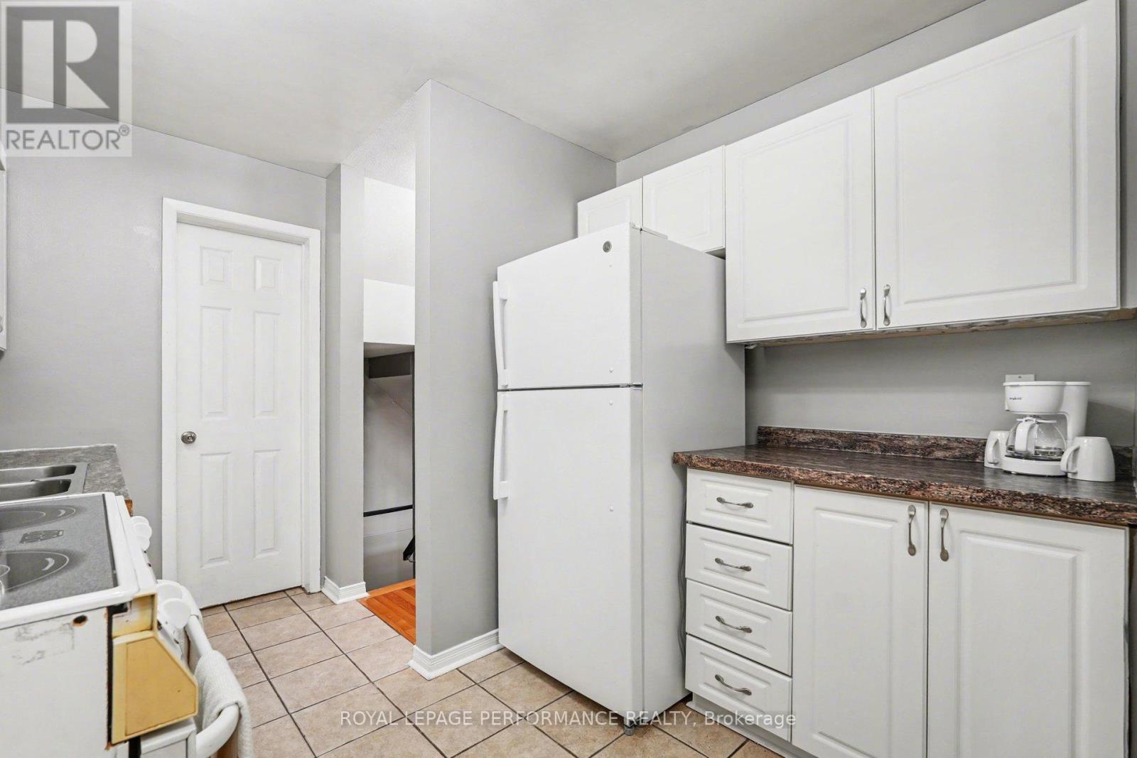 606 TANGUAY COURT - 8