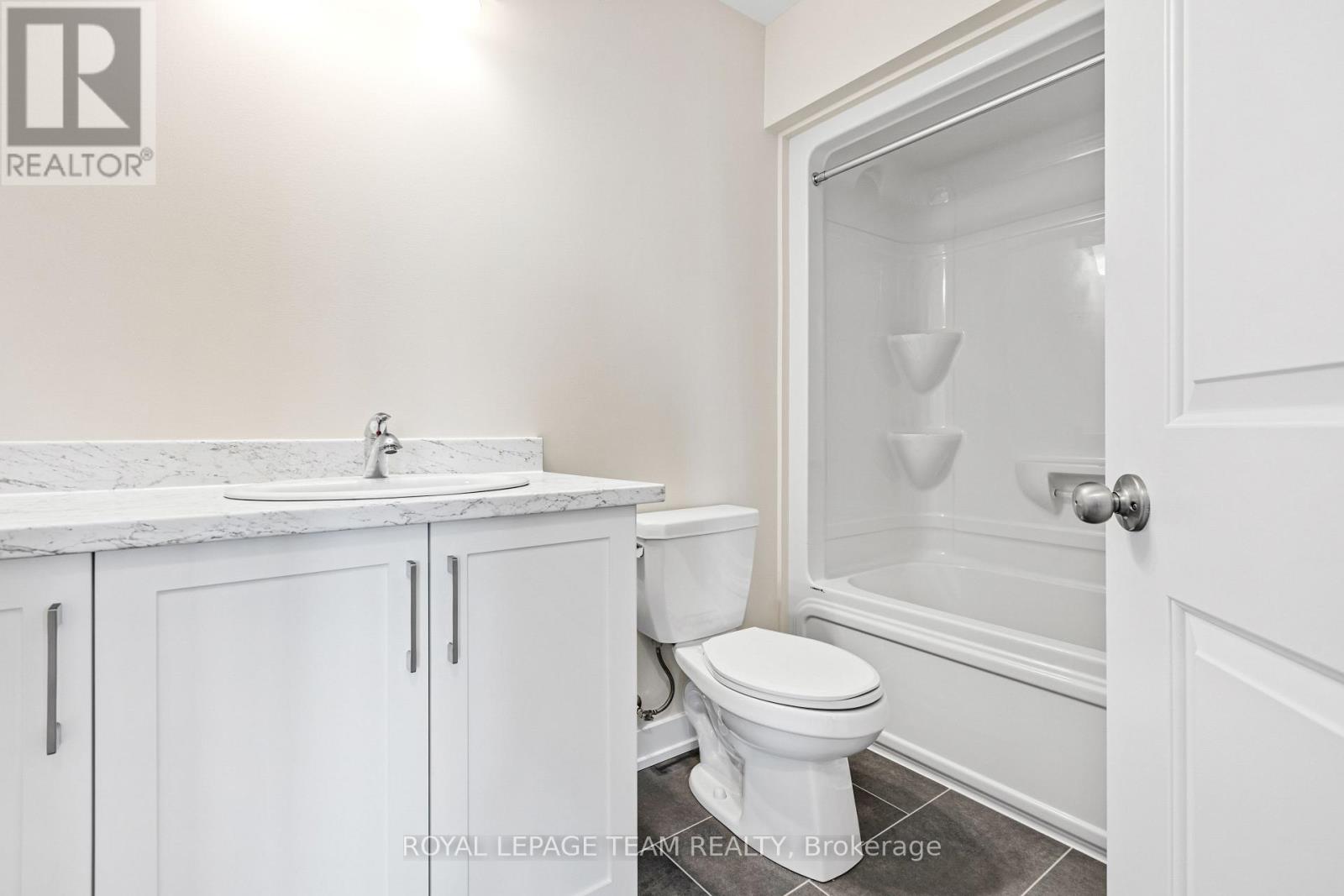 22 MARGARET GRAHAM TERRACE - Image 21