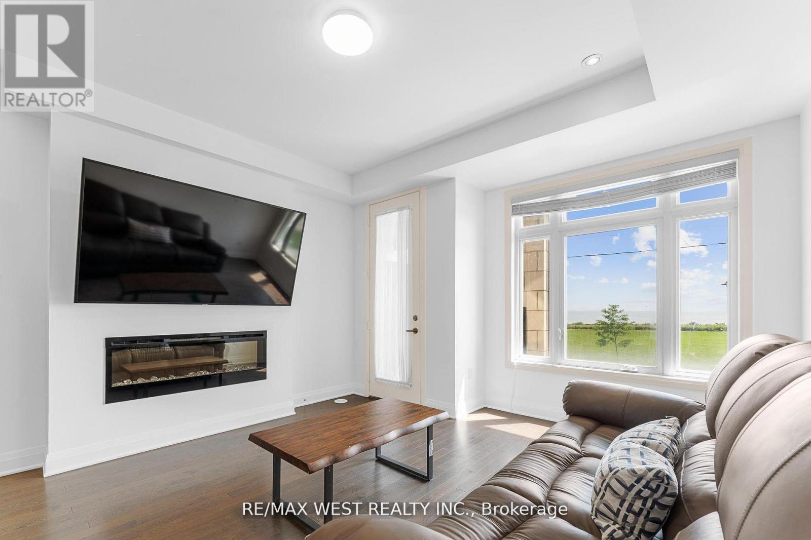 787 PORT DARLINGTON ROAD — photo 26